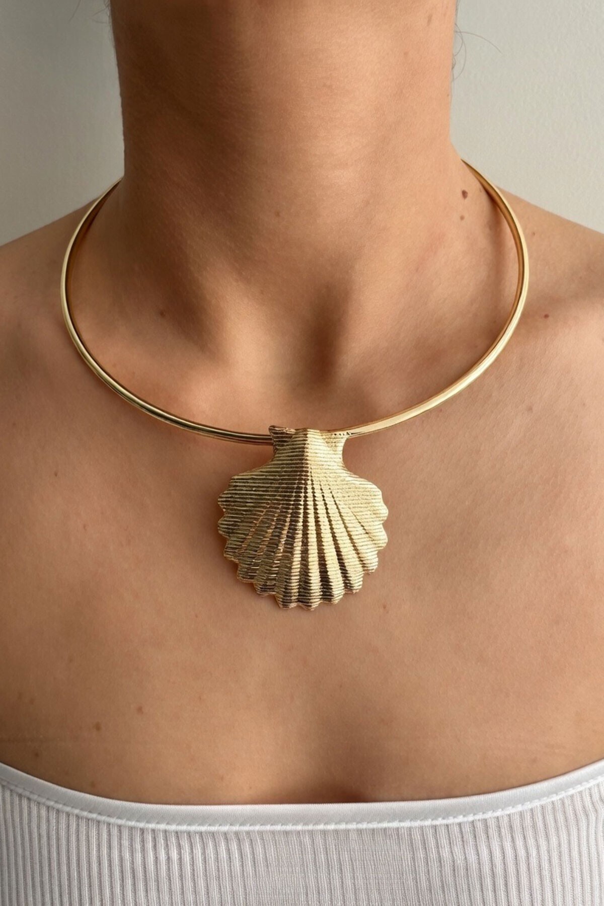 Gold Deniz Kabuğu Choker Kolye