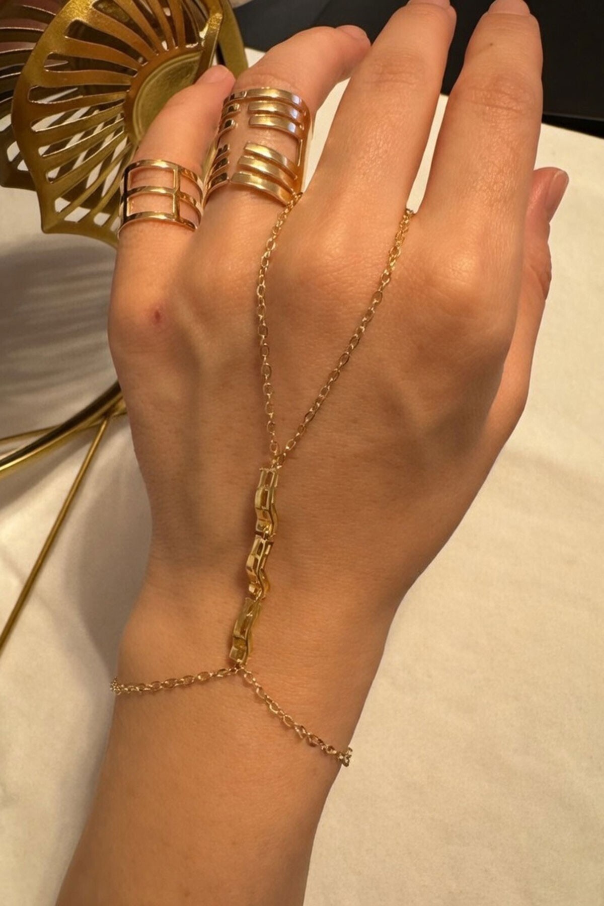 Gold El Aksesuarı Şahmeran Zincir