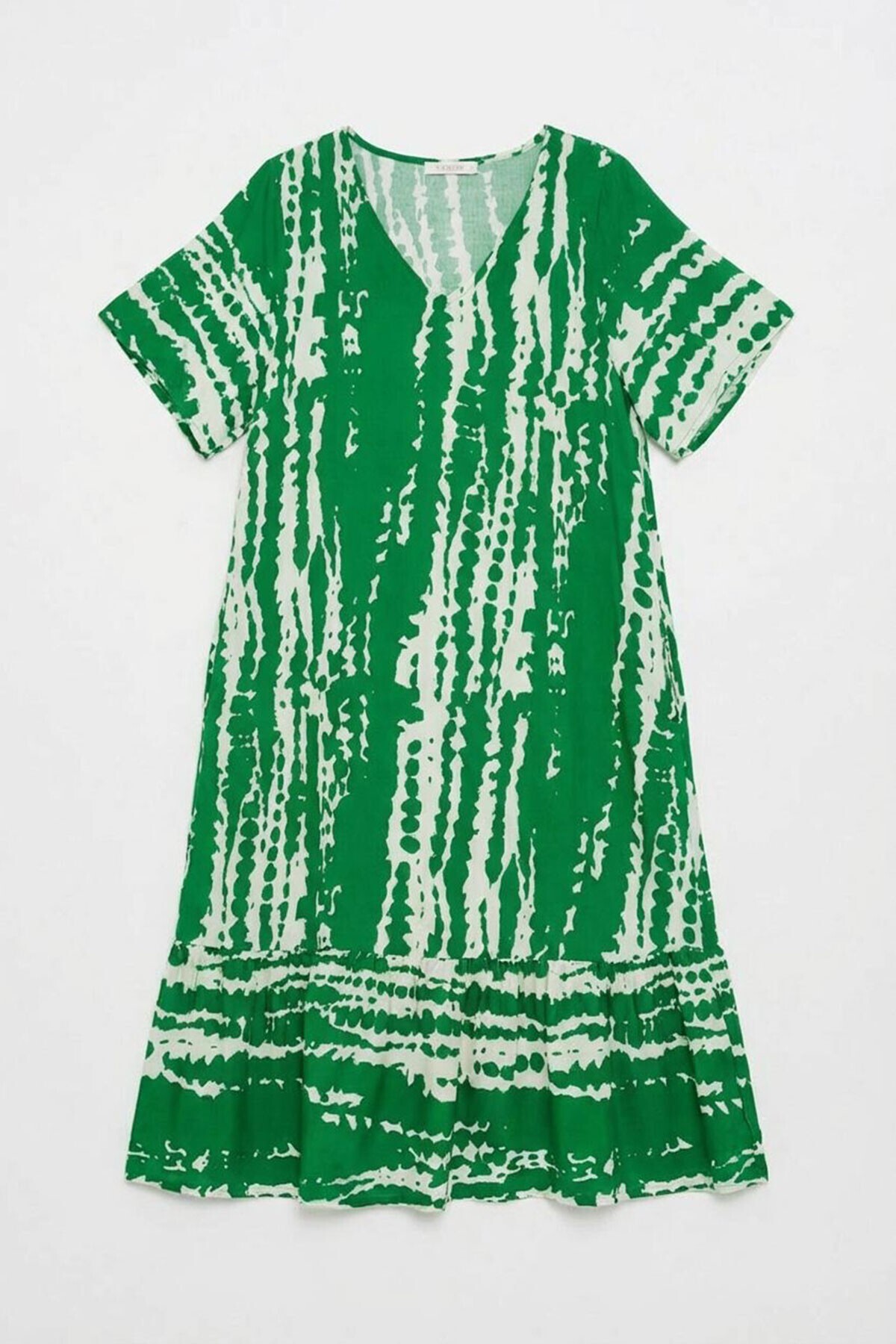 Yeşil Batik Desenli V Yaka Eteği Volanlı Oversize Elbise