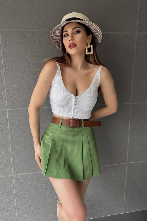 Açık Haki Kendinden Kemerli Pileli Şortlu Etek