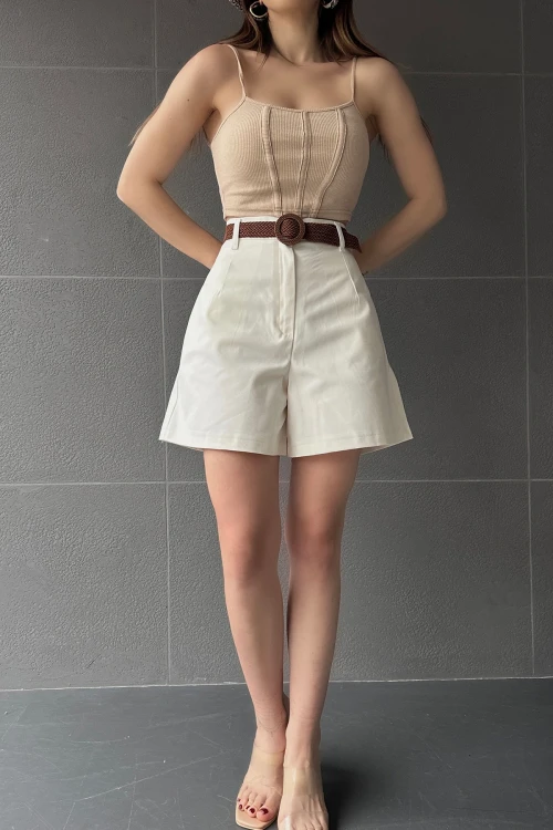 Ekru Beli Kemerli Geniş Paçalı Mom Şort BCDF-233305