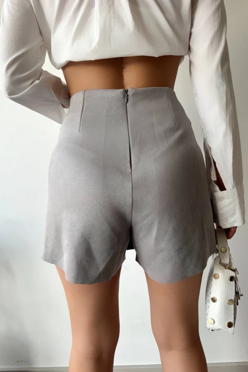 Gri Fermuar Detaylı Süet Şort Etek BC231014