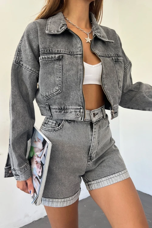 Koyu Antrasit Çift Cepli Fermuarlı Yıkamalı Crop Denim Ceket BCDF-235410