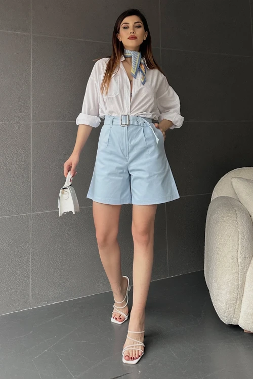 Mavi Kuş Gözü Kemerli Geniş Paçalı Mom Kalıp Şort BCDF-233500