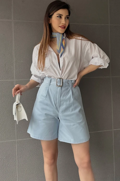 Mavi Kuş Gözü Kemerli Geniş Paçalı Mom Kalıp Şort BCDF-233500