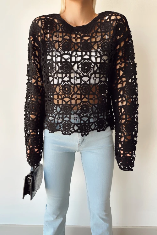 Siyah Bisiklet Yaka Tığ Işi Dantel Bluz BCEQ-239009