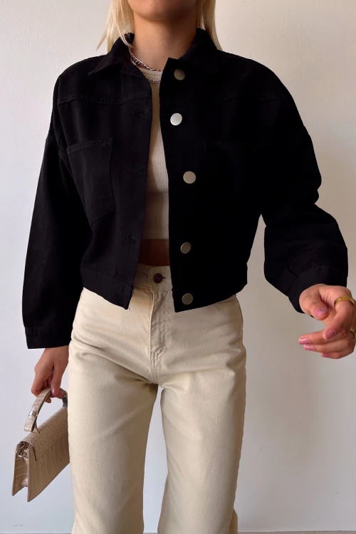 Siyah Çift Cepli Crop Yıkamalı Denim Ceket