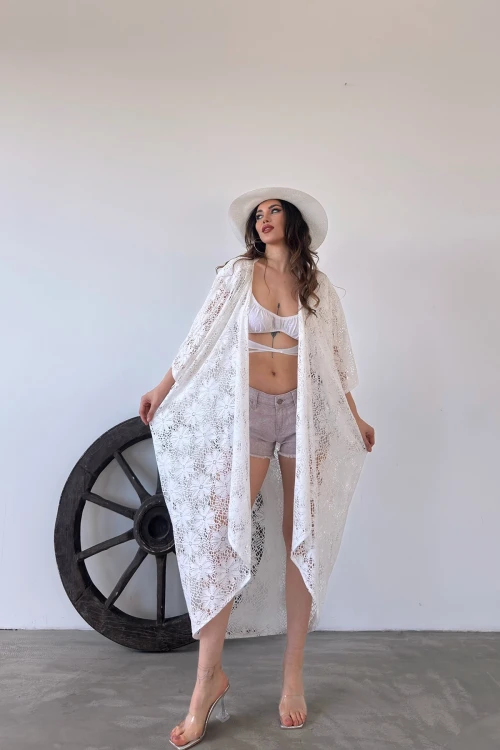 Beyaz Çicek Desenli Uzun Güpür Kimono BCDF-246007