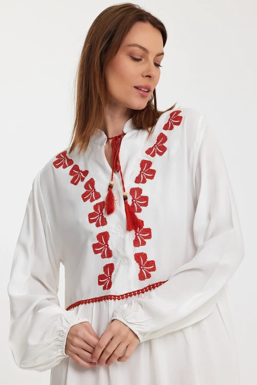 Maxi Boy Beyaz Nakış İşlemeli Uzun Boy Dokuma Elbise BCVL-241005