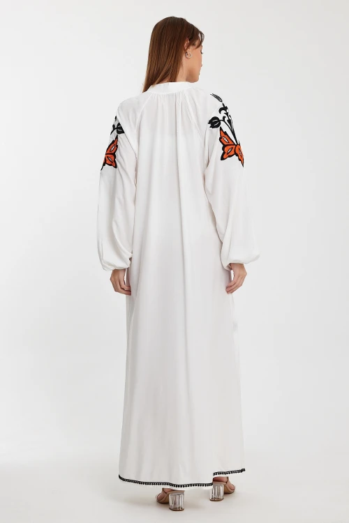 Maxi Boy Beyaz Nakış İşlemeli Uzun Boy Dokuma Elbise BCVL-241026