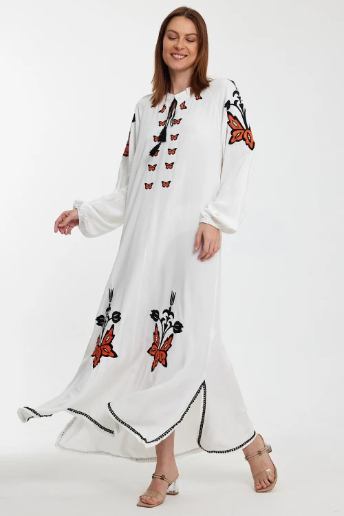 Maxi Boy Beyaz Nakış İşlemeli Uzun Boy Dokuma Elbise BCVL-241026