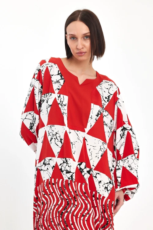 Maxi Boy Kırmızı Geometrik Desenli Bisiklet Yaka Uzun Boy Salaş Kesim Dokuma Elbise BCVL-241058