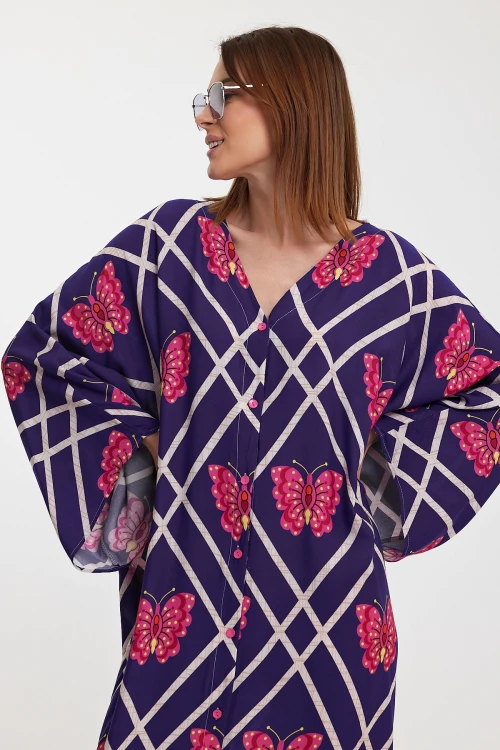 Maxi Boy Lacivert V Yaka Çiçek Desenli Uzun Boy Dokuma Gömlek Elbise BCVL-241032