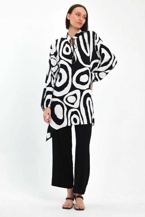 Maxi Boy Siyah Beyaz Geometrik Desenli Pantolon Ve Uzun Tunik Alt Üst Takım BCVL-241017