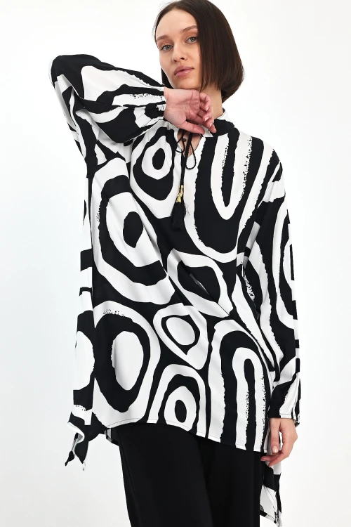 Maxi Boy Siyah Beyaz Geometrik Desenli Pantolon Ve Uzun Tunik Alt Üst Takım BCVL-241017