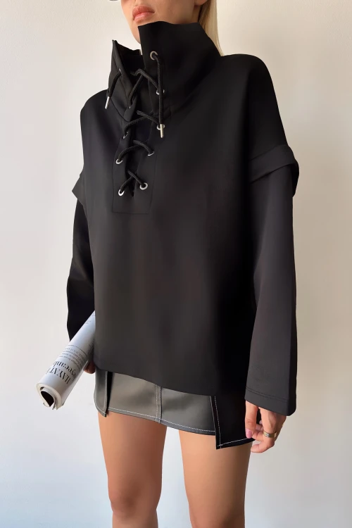 Siyah Dik Yaka Kuş Gözü Bağcıklı Scuba Sweatshirt