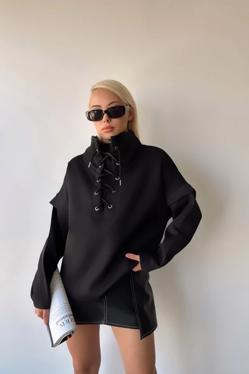 Siyah Dik Yaka Kuş Gözü Bağcıklı Scuba Sweatshirt
