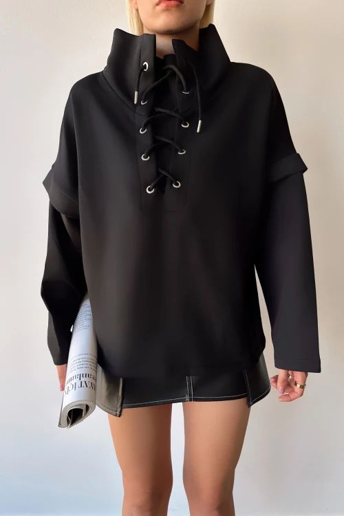 Siyah Dik Yaka Kuş Gözü Bağcıklı Scuba Sweatshirt