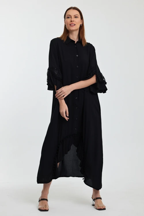 Maxi Boy Siyah Hakim Yaka Güpür Detaylı Uzun Boy Dokuma Gömlek Elbise BCVL-24S50
