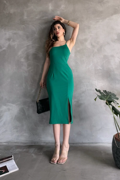 Yeşil İp Askılı Yırtmaç Detaylı Midi Boy Dalgıç Elbise BCDF-246003