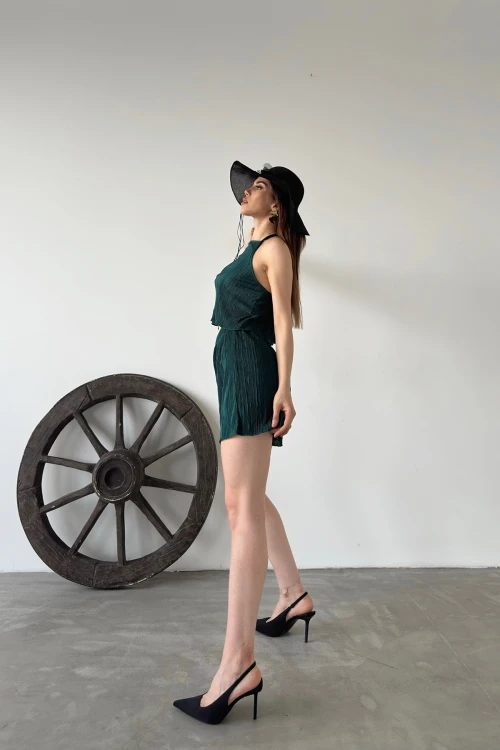 Zümrüt Yeşili Boyundan Bağlamalı Piliseli İkili Takım