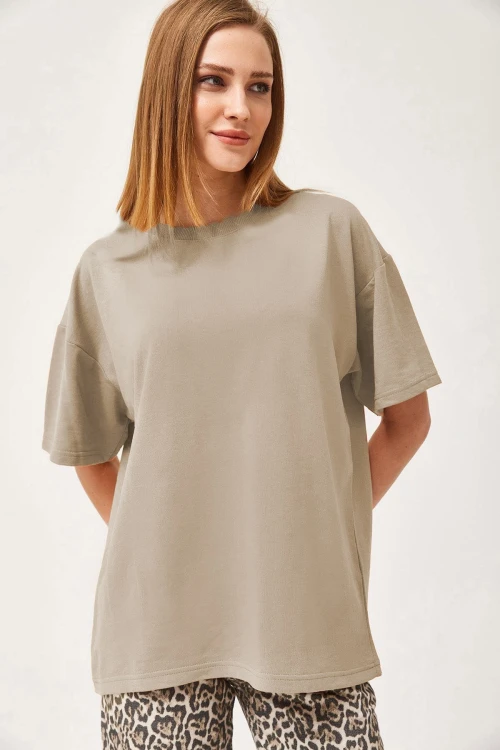 Bej Bisiklet Yaka Basic 2 İplik Rahat Kesim Tişört BC251000