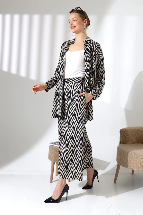 Bej Hakim Yaka Zigzag Desenli Gömlek Ve Pantolon Dokuma Alt Üst Takım BCVL-25V053-1