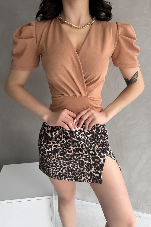 Bisküvi Kruvaze Yaka Karpuz Kol Crep Bluz BCDF-252165