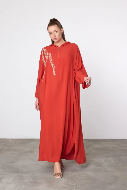 Maxi Boy Kırmızı Nakış İşlemeli Örme Viscon Elbise BCVL-25V037