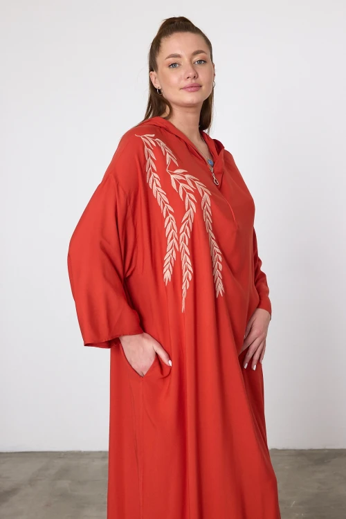 Maxi Boy Kırmızı Nakış İşlemeli Örme Viscon Elbise BCVL-25V037