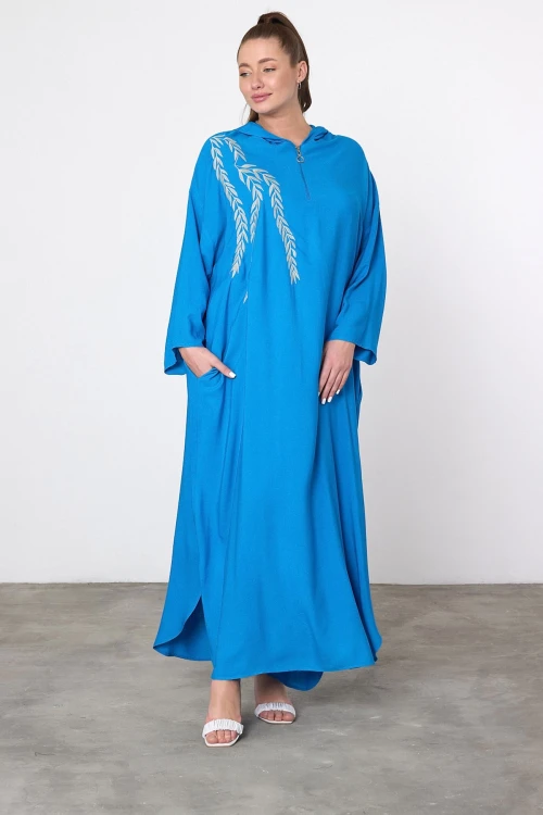 Mavi Nakış İşlemeli Maxi Boy Örme Viscon Elbise