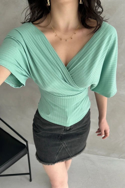 Mint V Yaka Sırtı Çapraz Bantlı Fitilli Bluz  BCDF-252177