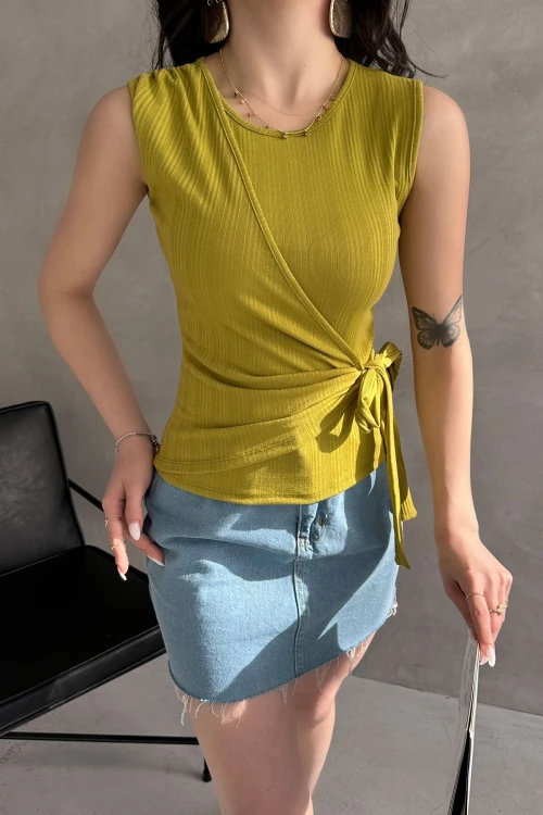 Olive Askılı Önü Kruvaze Bağlamalı Bluz BCDF-252180