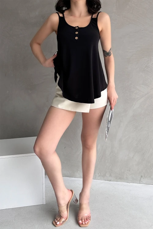 Siyah Askılı Düğme Detaylı Bluz