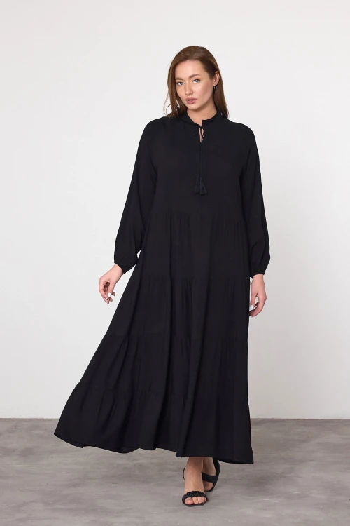 Maxi Boy Siyah Katkat Volanlı Dokuma Viscon Elbise BCVL-25V032
