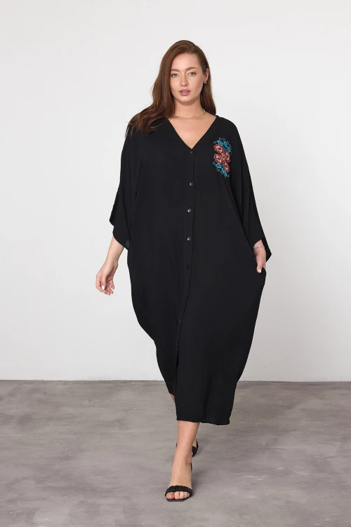 Siyah Nakış İşlemeli Maxi Boy Dokuma Viscon Elbise