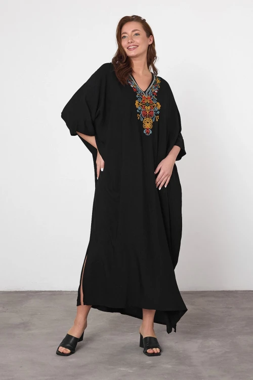 Maxi Boy Siyah Nakış İşlemeli Dokuma Viscon Elbise BCVL-25V047