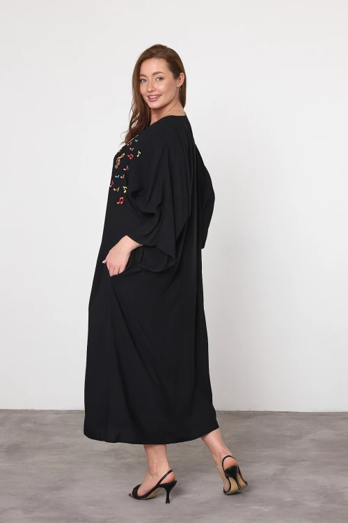 Siyah Nakış İşlemeli Maxi Boy Dokuma Viscon Elbise