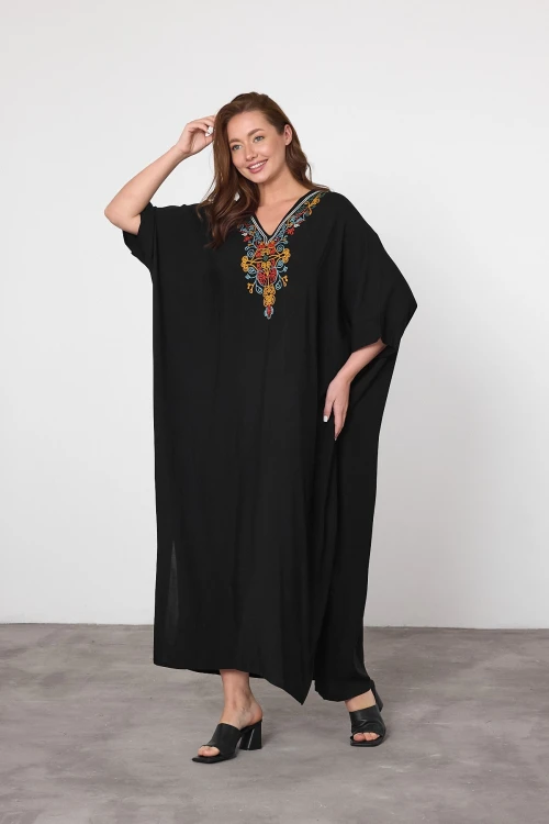 Maxi Boy Siyah Nakış İşlemeli Dokuma Viscon Elbise BCVL-25V047