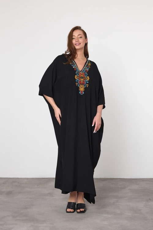 Maxi Boy Siyah Nakış İşlemeli Dokuma Viscon Elbise BCVL-25V047