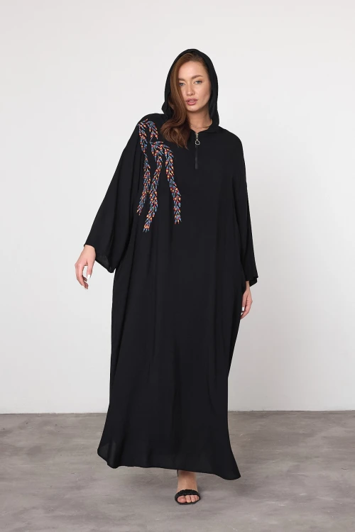 Maxi Boy Siyah Nakış İşlemeli Örme Viscon Elbise BCVL-25V037