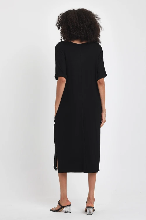 Maxi Boy Siyah Nakış İşlemeli Örme Viscon Elbise BCVL-251024