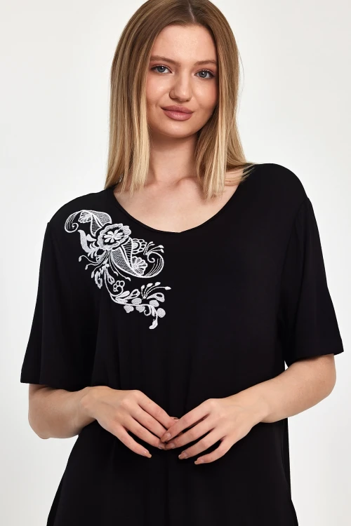 Maxi Boy Siyah Nakış İşlemeli Örme Viscon Elbise BCVL-251040