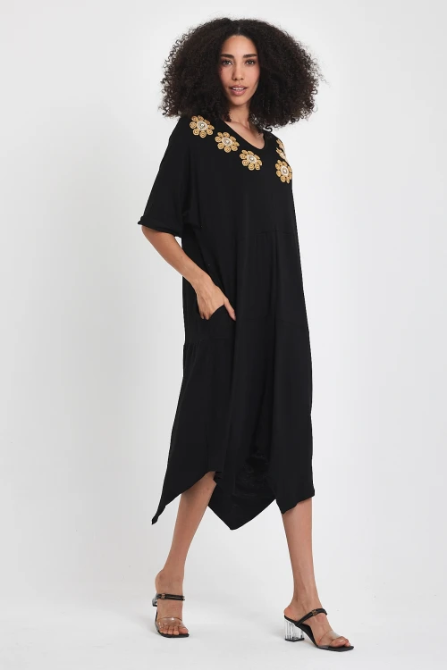 Siyah Nakış İşlemeli Örme Viscon Elbise