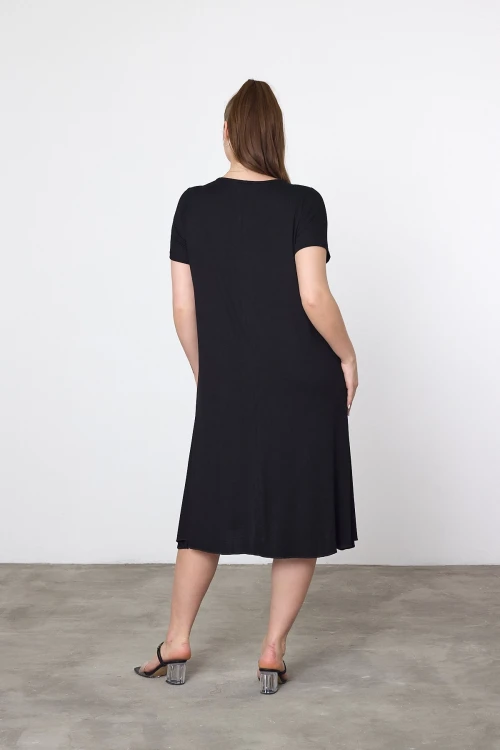 Maxi Boy Siyah Nakış İşlemeli Örme Viscon Elbise BCVL-25V22