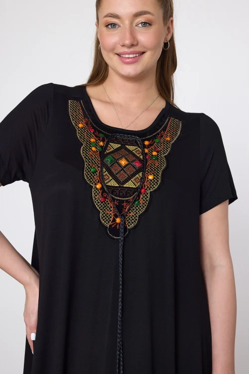 Maxi Boy Siyah Nakış İşlemeli Örme Viscon Elbise BCVL-25V22