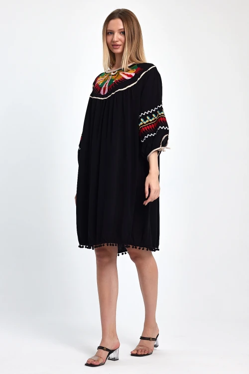 Maxi Boy Siyah Nakış İşlemeli Püsküllü Dokuma Viscon Elbise BCVL-251001