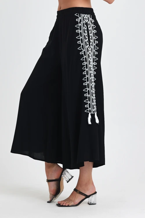 Siyah Nakış İşlemeli Rahat Kalıp Şalvar Pantolon