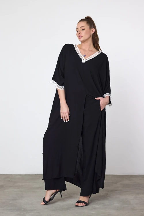 Maxi Boy Siyah Nakış İşlemeli V Yaka Dokuma Viscon Elbise BCVL-251054