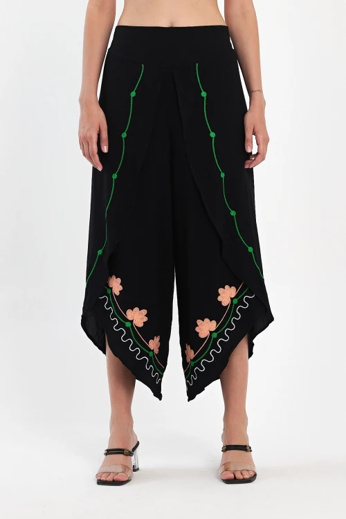 Maxi Boy Siyah Nakış İşlemeli Viscon Dokuma Şalvar Pantolon BCVL-251003